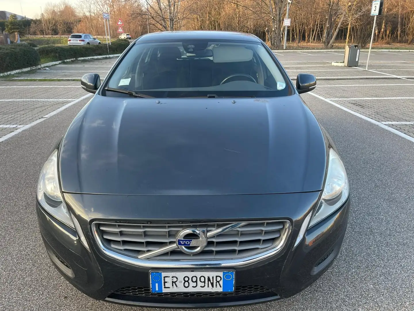 Volvo V60 V60 1.6 d2 (drive) Summum Grigio - 1