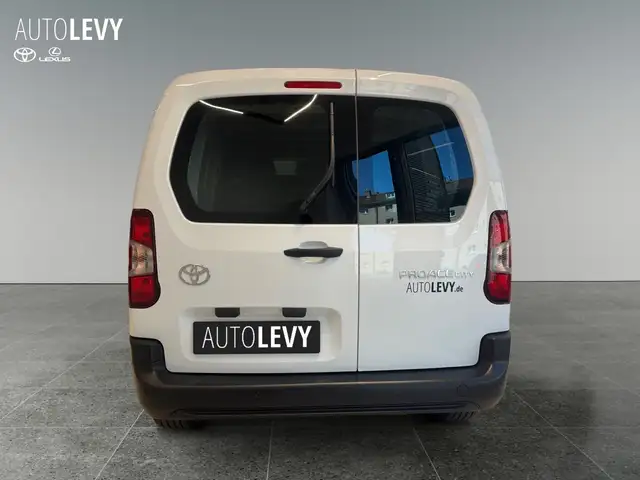 Toyota Proace City view 5