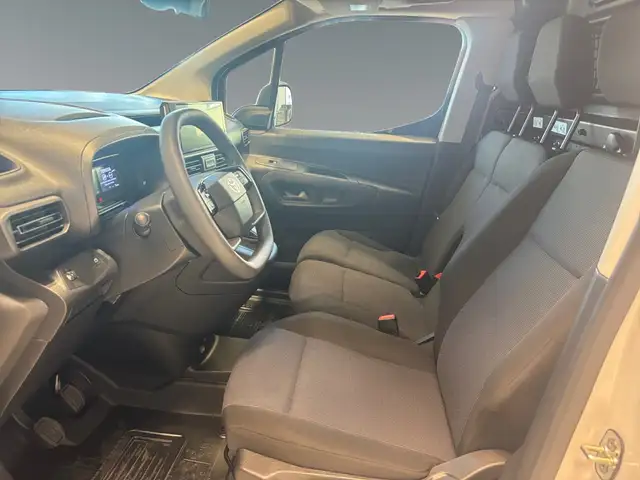 Toyota Proace City view 10