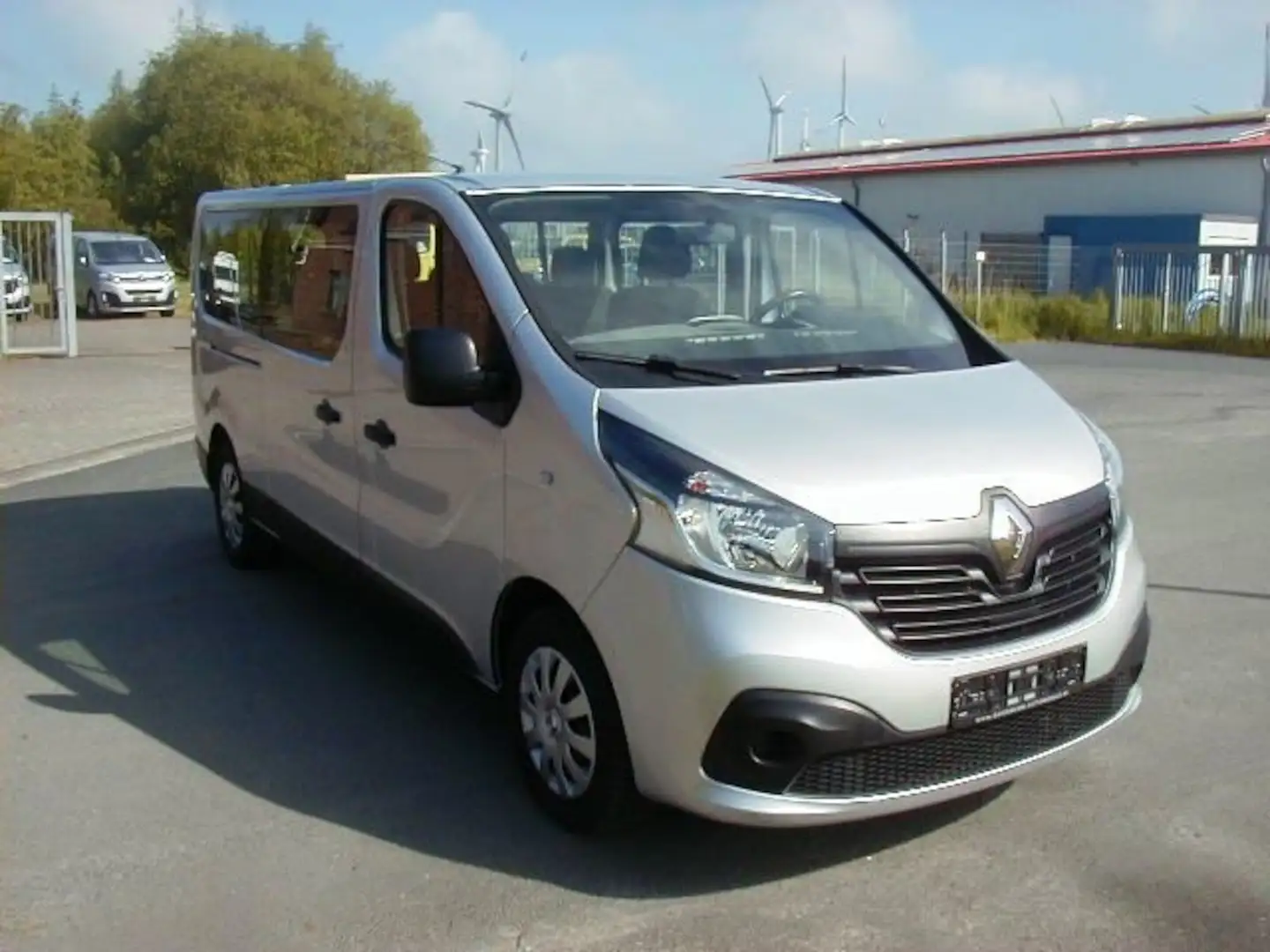 Renault Trafic dCi GrandExpression L2-Navi-Klima-8 Sitze-GRA-PDC- Grau - 2