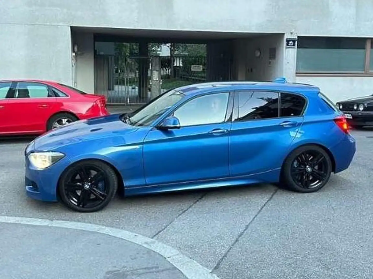 BMW 118 118d Aut. Blau - 1