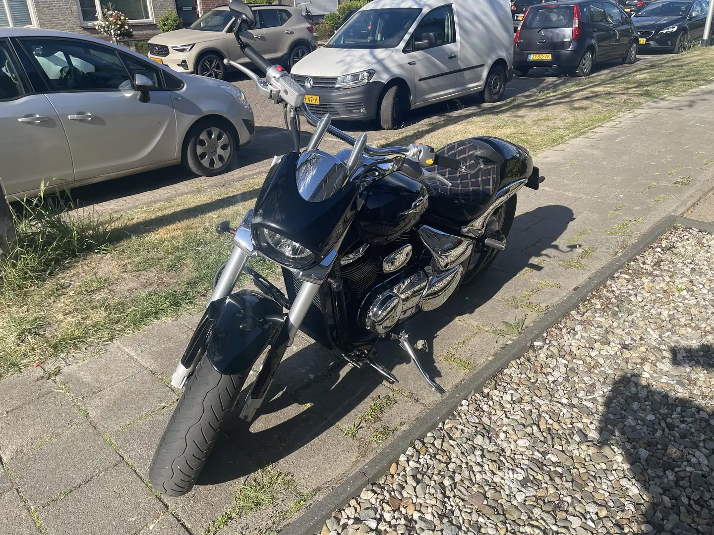 Suzuki Intruder M M800 - 2