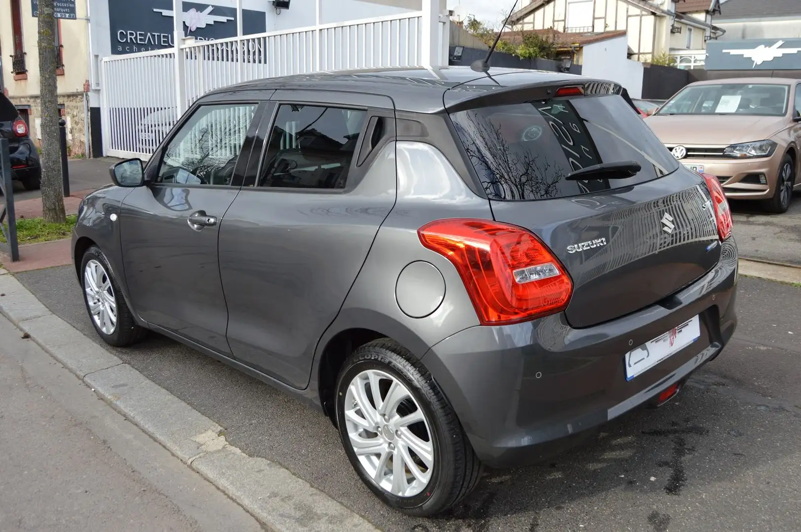 Suzuki Swift 1.2 DUALJET HYBRID 83CH PRIVILEGE AUTO Grijs - 2