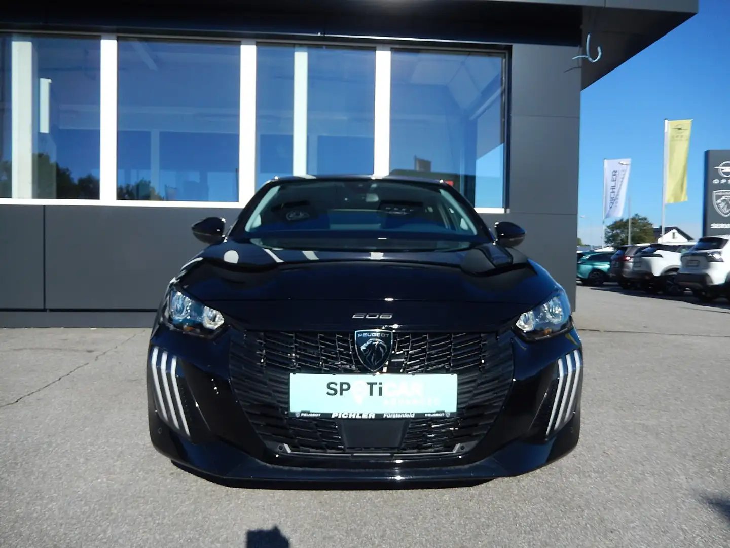 Peugeot 208 PureTech 100 S&S Allure Schwarz - 2