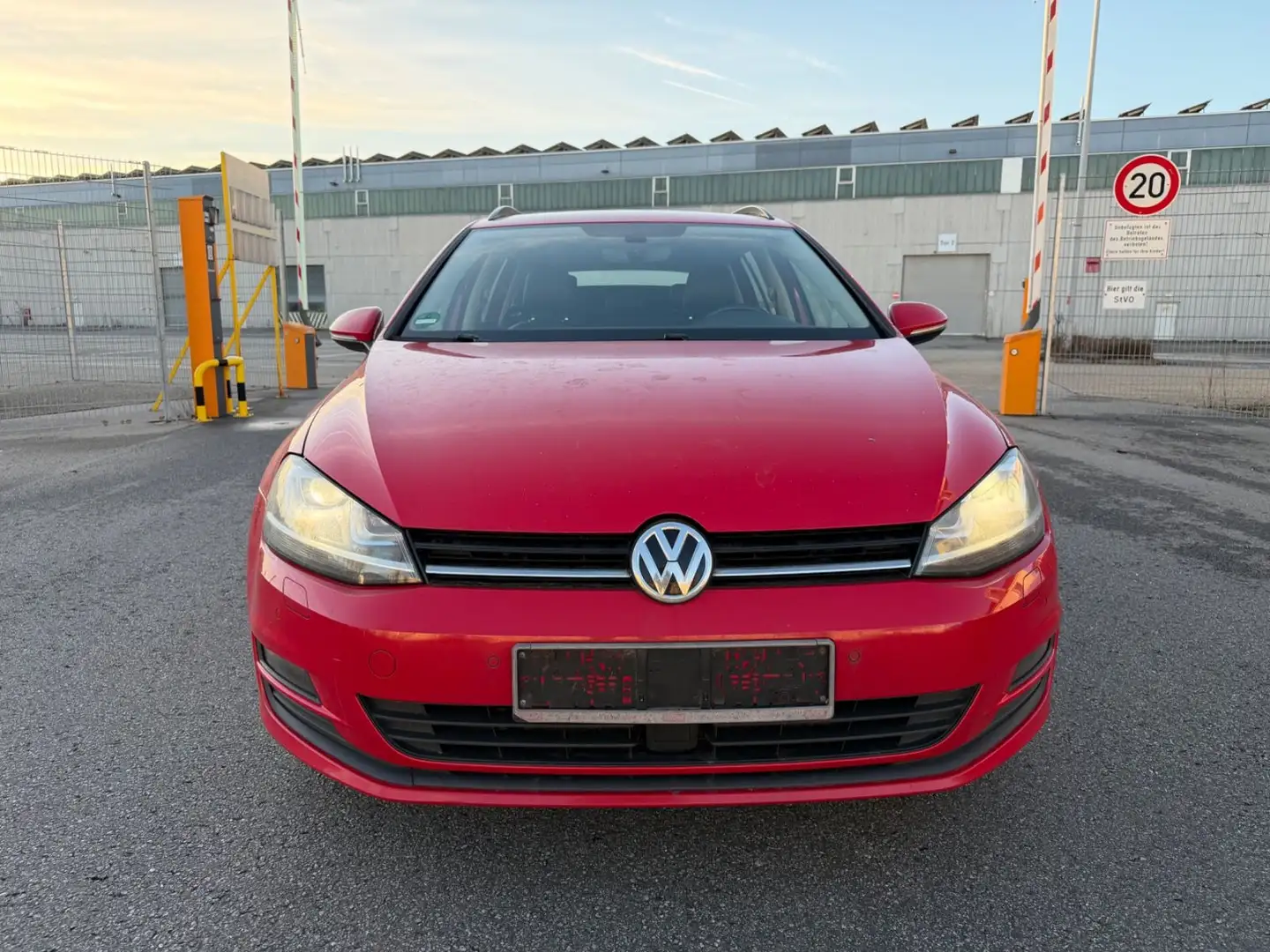 Volkswagen Golf VII Variant Comfortline BMT Rot - 2
