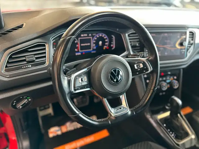Volkswagen T-Roc view 10