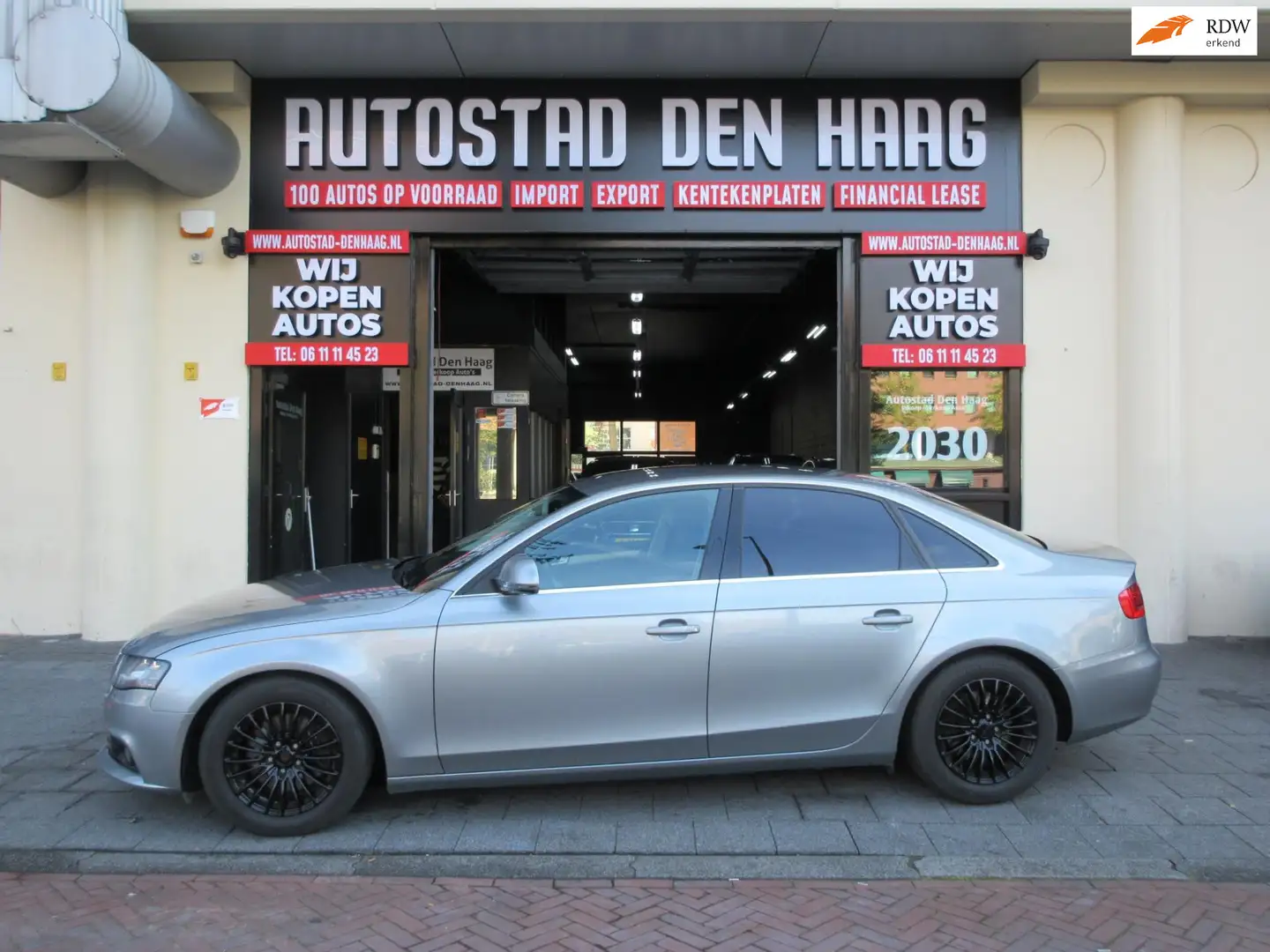 Audi A4 Limousine 1.8 TFSI Clima Stoelverwarming PDC Grigio - 1