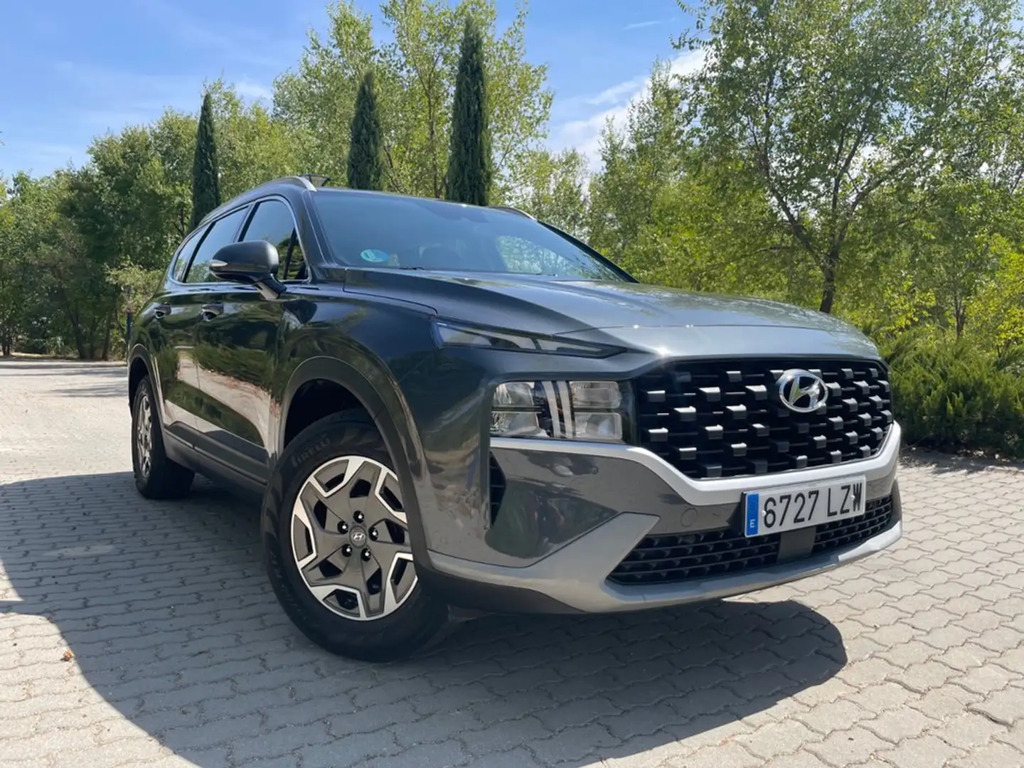 Hyundai SANTA FE 1.6 TGDi HEV Klass Auto 4x2 Gris - 2
