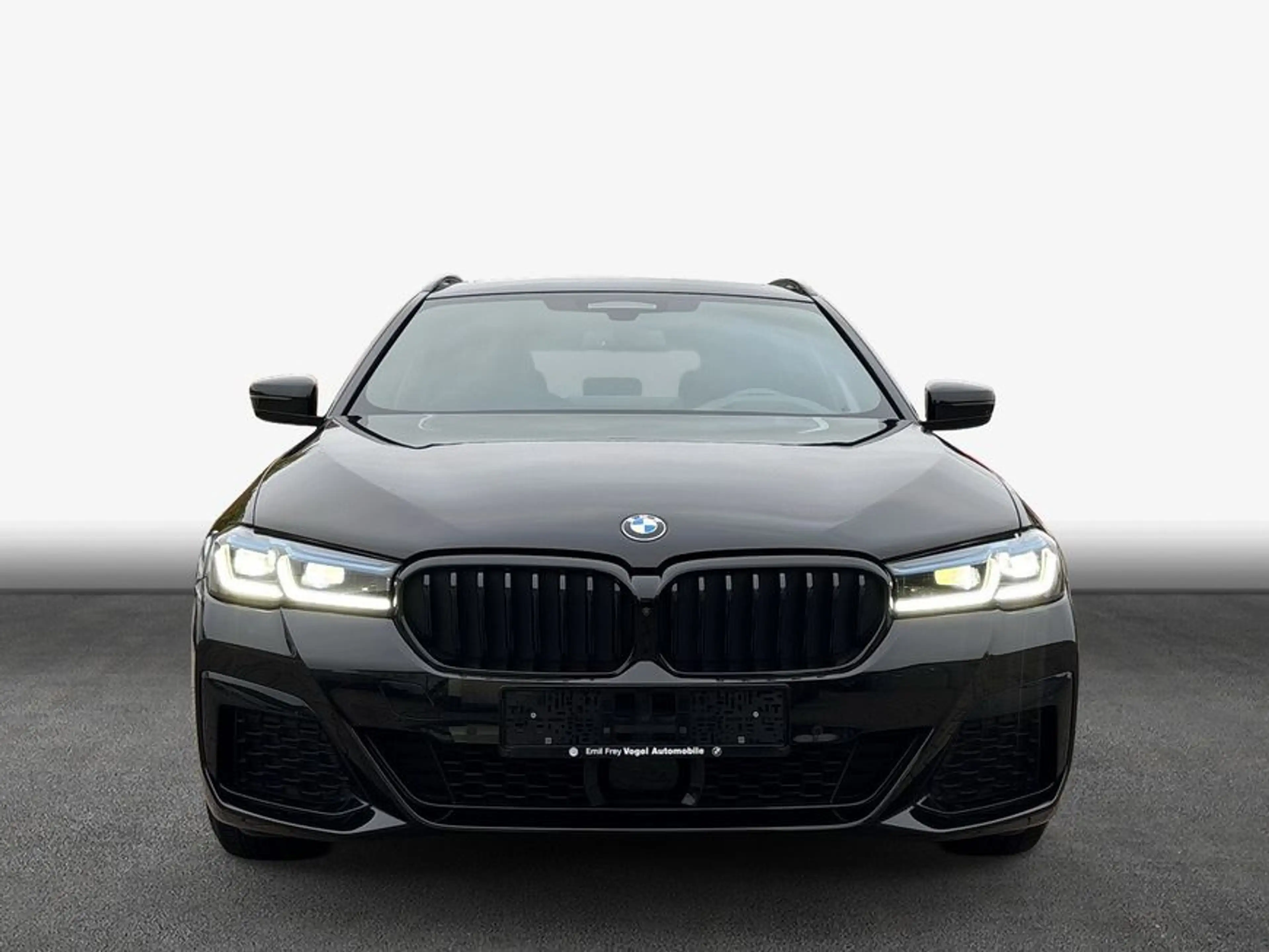BMW 540 d xDrive Touring Aut. Pano* AHK* Harman/Kardon* — photo 4