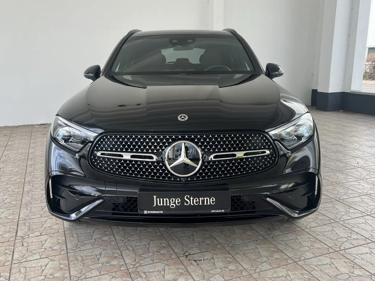 Mercedes-Benz GLC 220 GLC 220 d 4M AMG Line/Pano-Dach/Distronic/Kamera Schwarz - 2