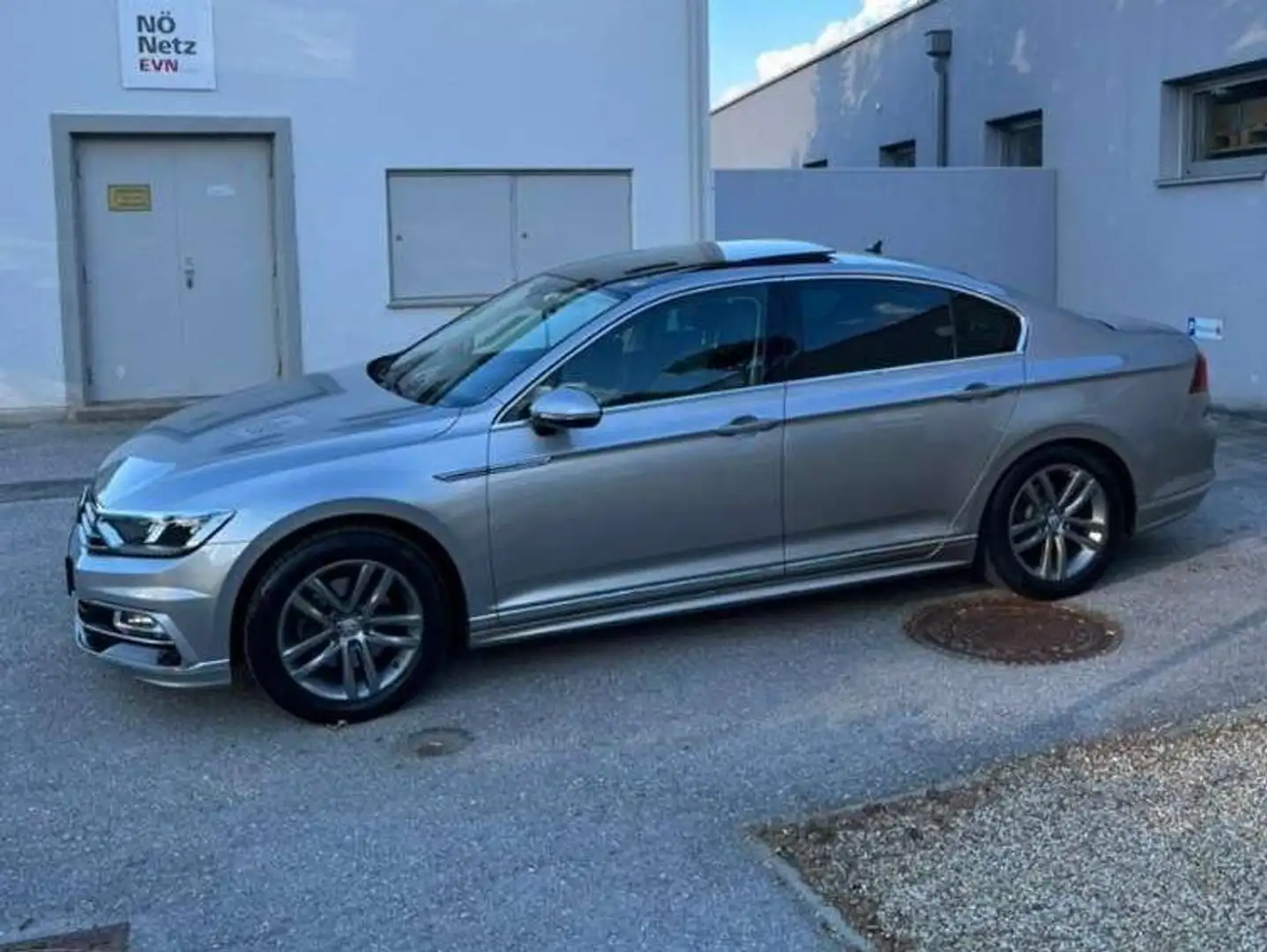 Volkswagen Passat Passat Highline 2,0 TDI Highline Grau - 1