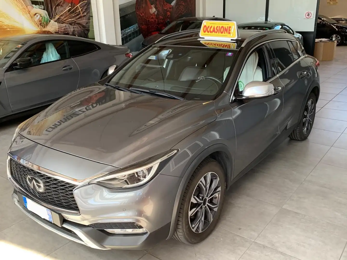Infiniti QX30 QX30 2.2d Premium Tech awd dct Grigio - 1