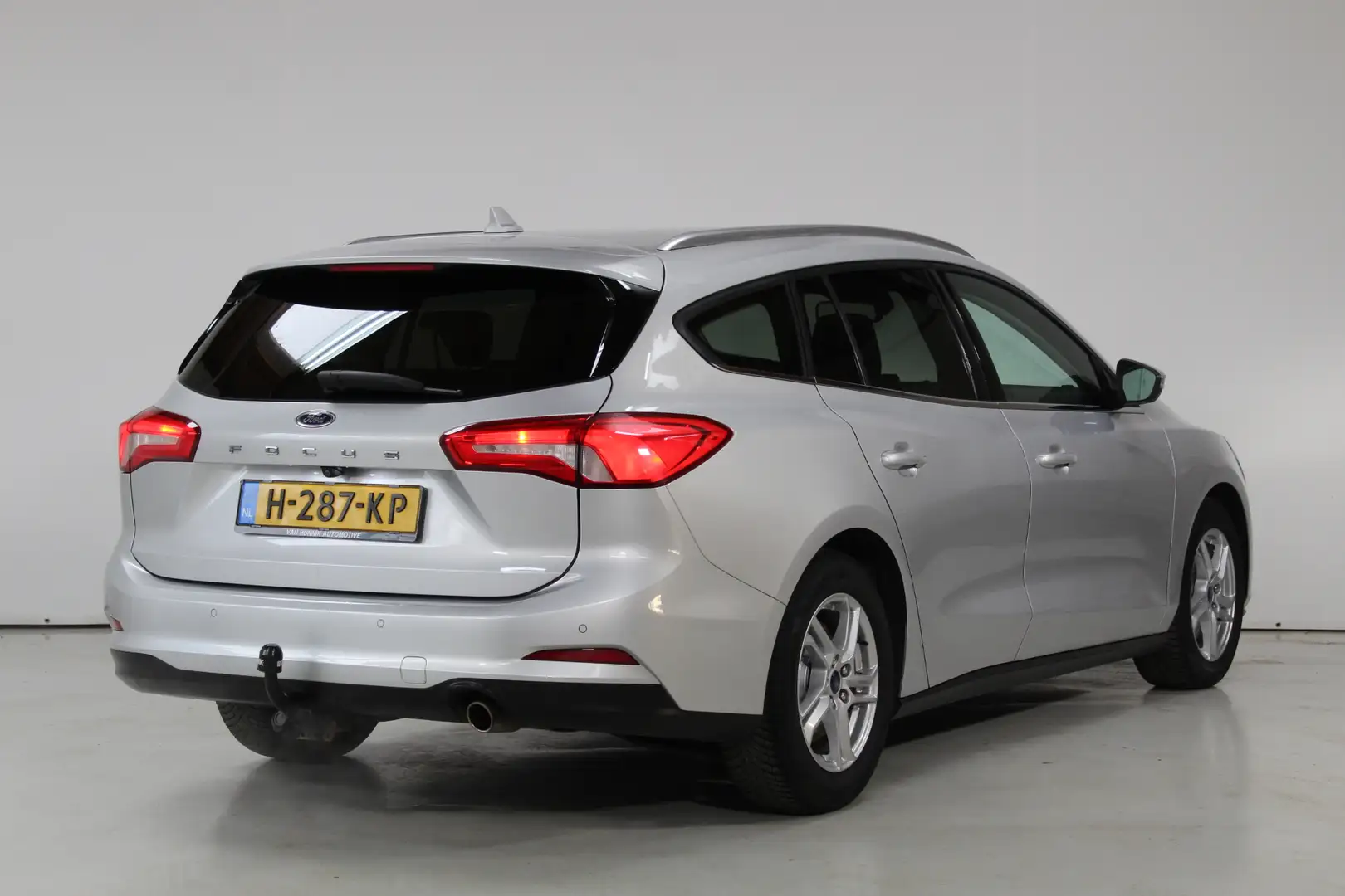 Ford Focus Business Edition | Camera | Winterpakket | Trekhaa Grau - 2