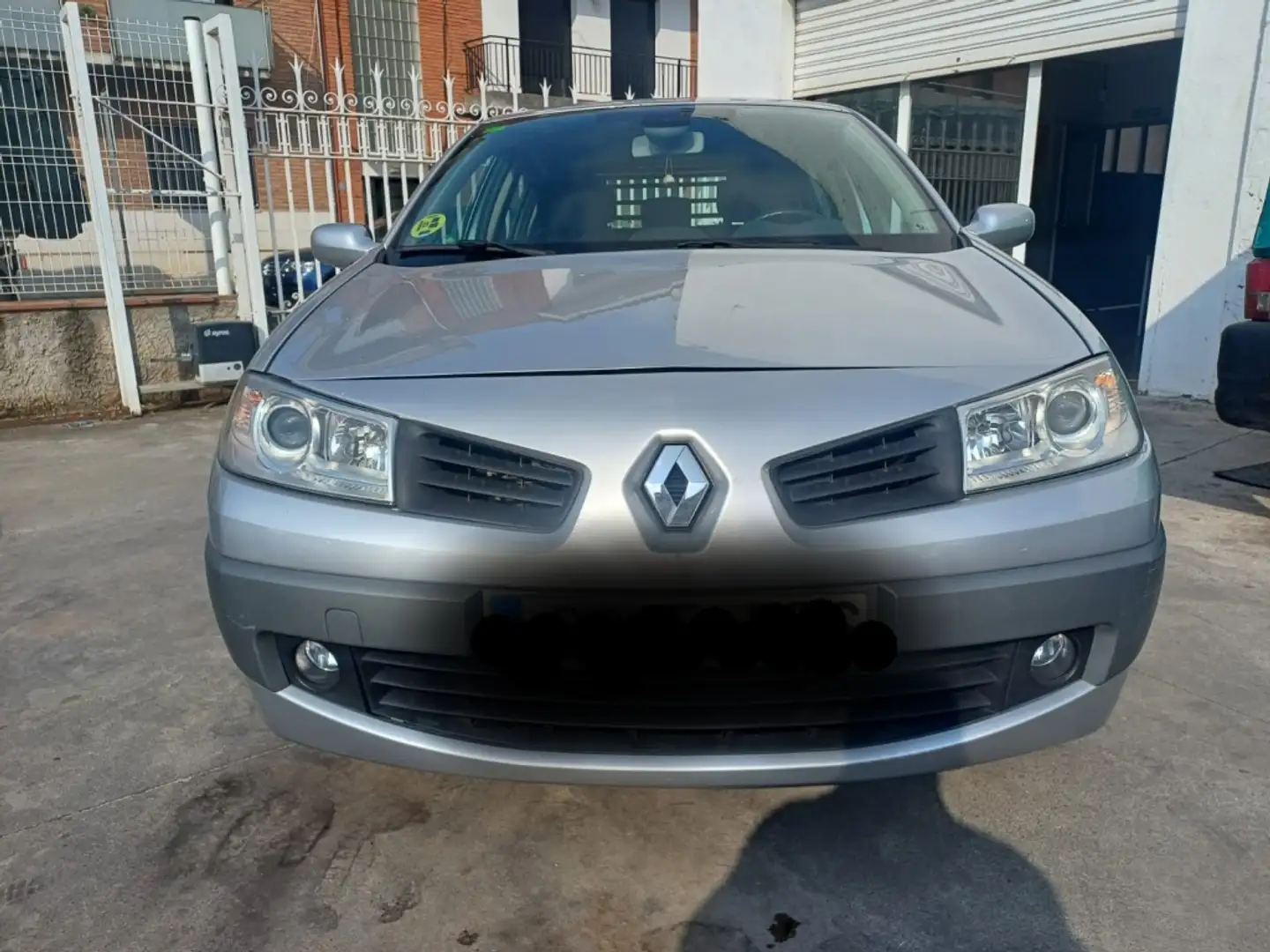 Renault Megane 1.5dCi Dynamique 105 eco2 Plateado - 2