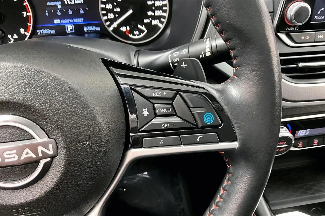 Nissan Altima снимка Nissan Altima