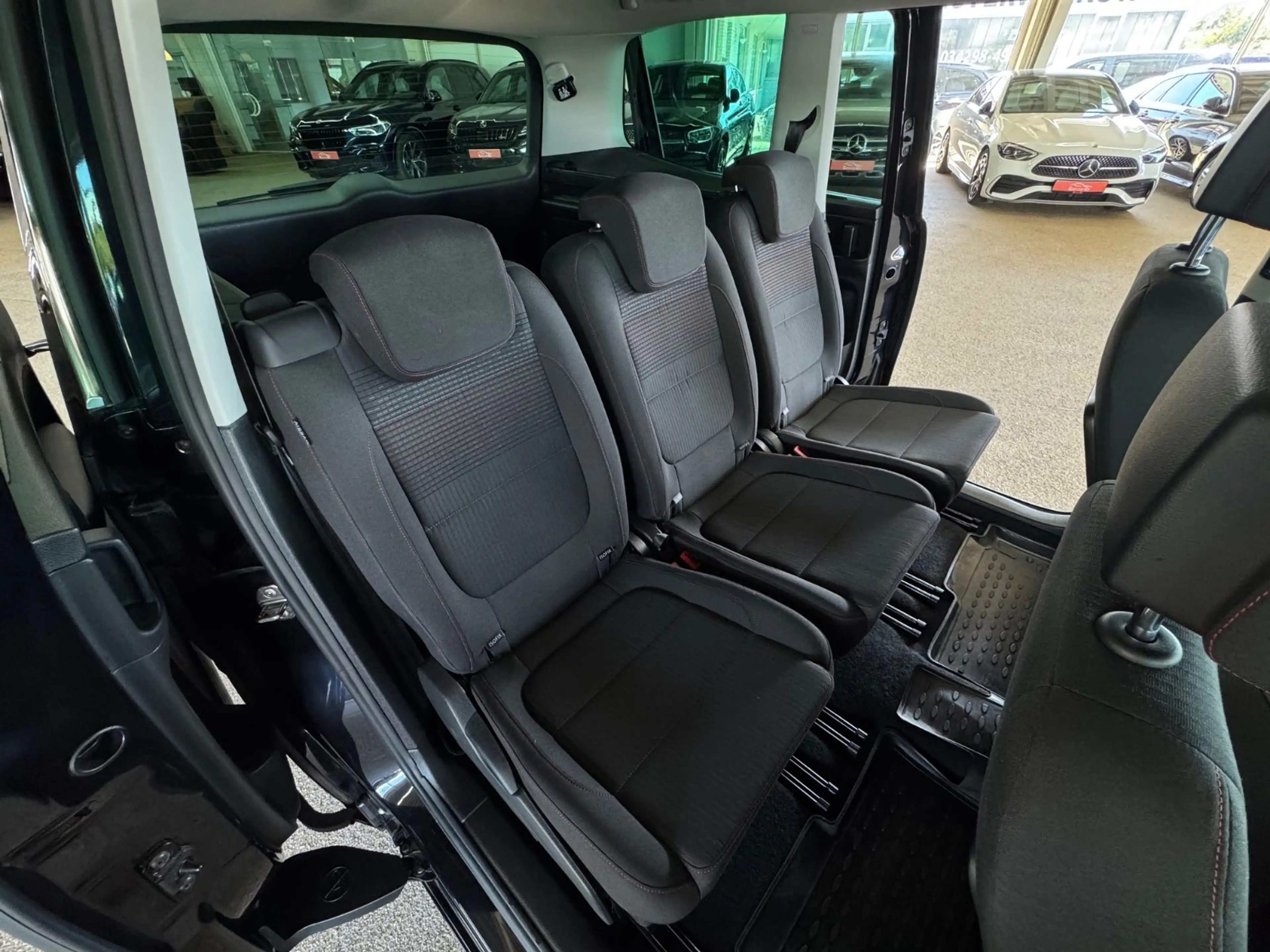 Volkswagen Sharan DSG 7Sitz AHK*STHZ*APP*LED*SHZ*ACC*PAN*RK — photo 15