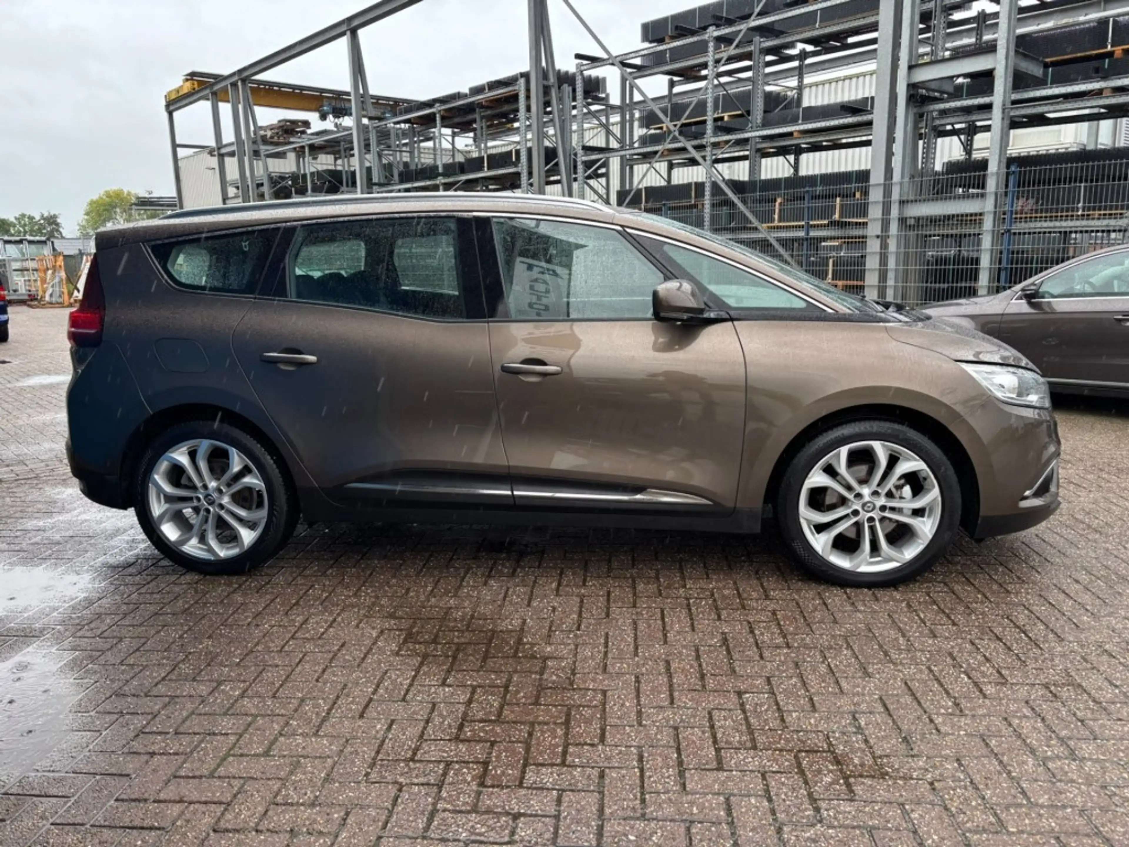 Renault Scenic 1.2 TCE ZEN — photo 6