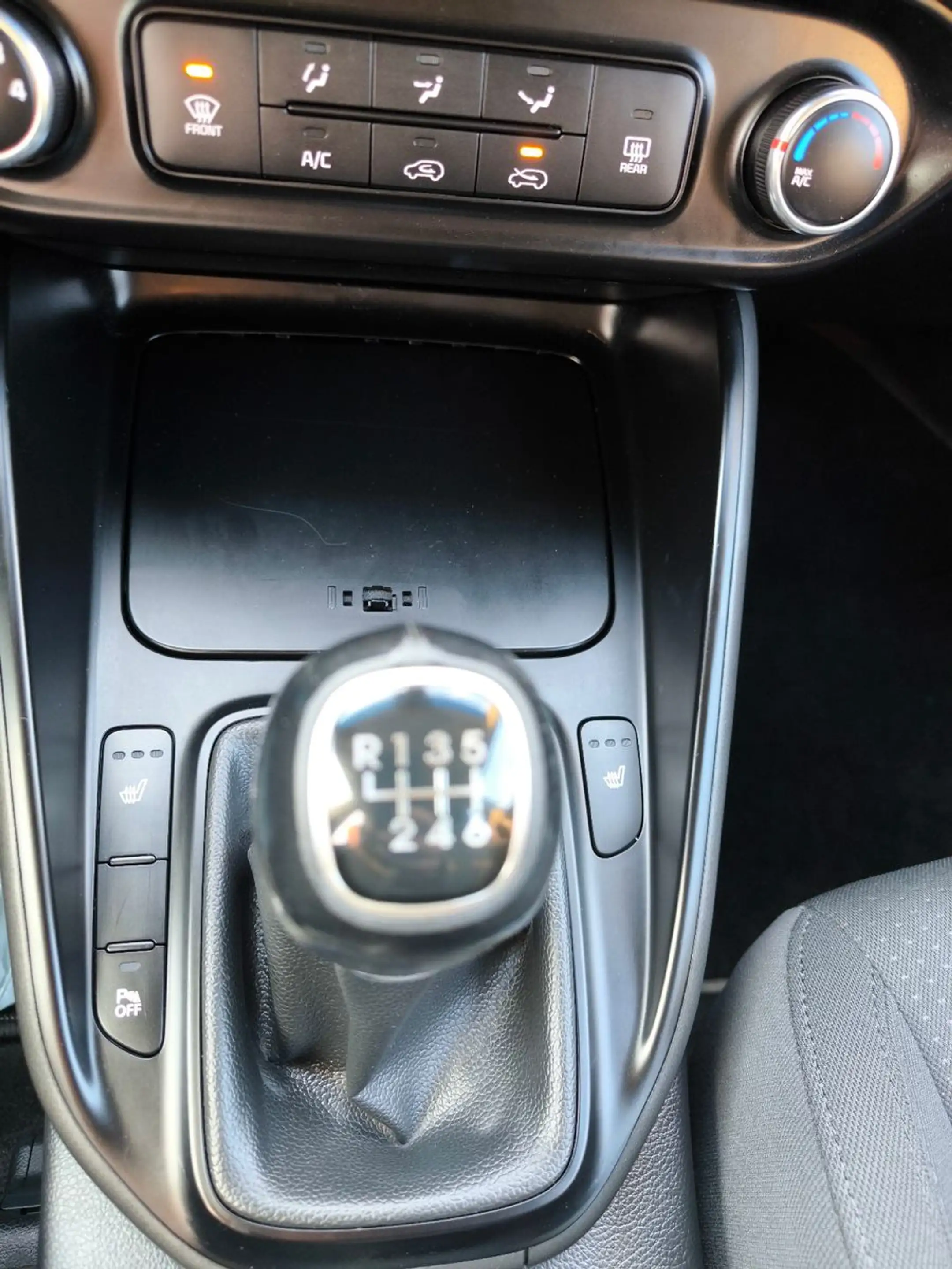 Kia Carens Edition 7#Klima#Sitzheizung#Einpark#1HA — photo 15
