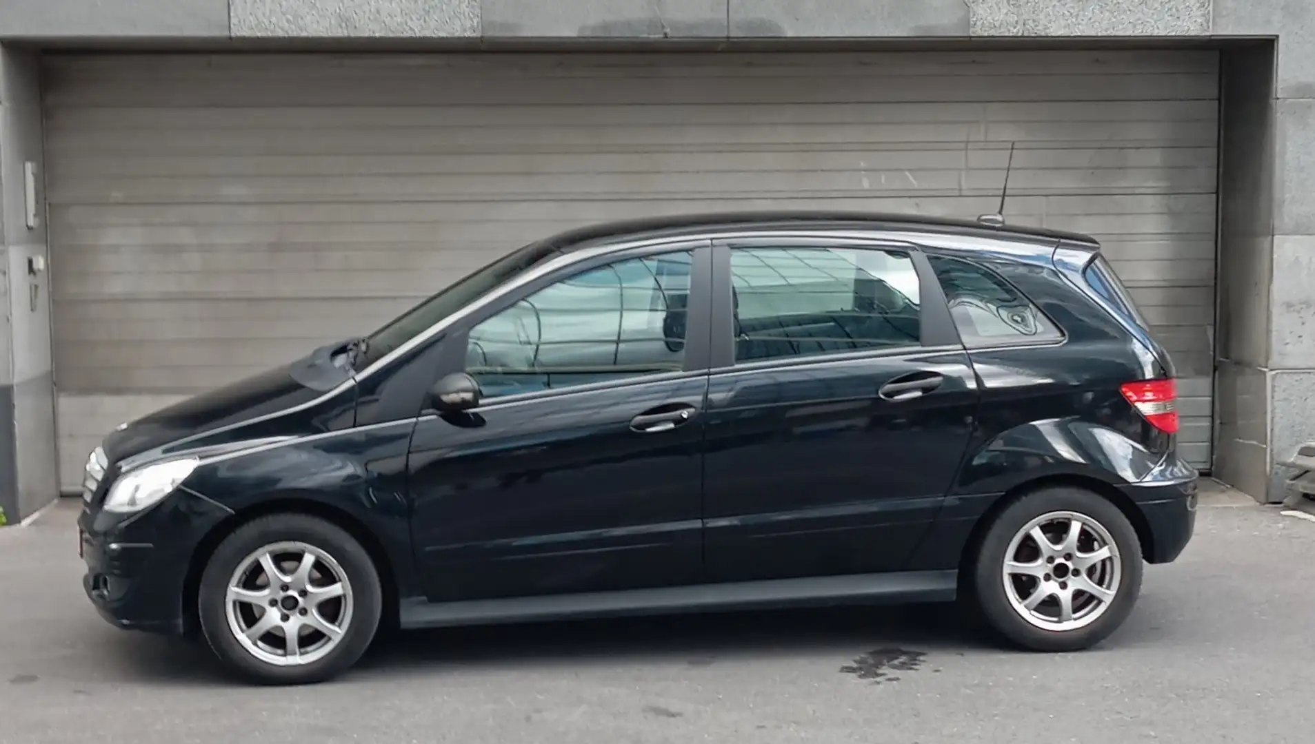 Mercedes-Benz B 150 B 150 Černá - 2