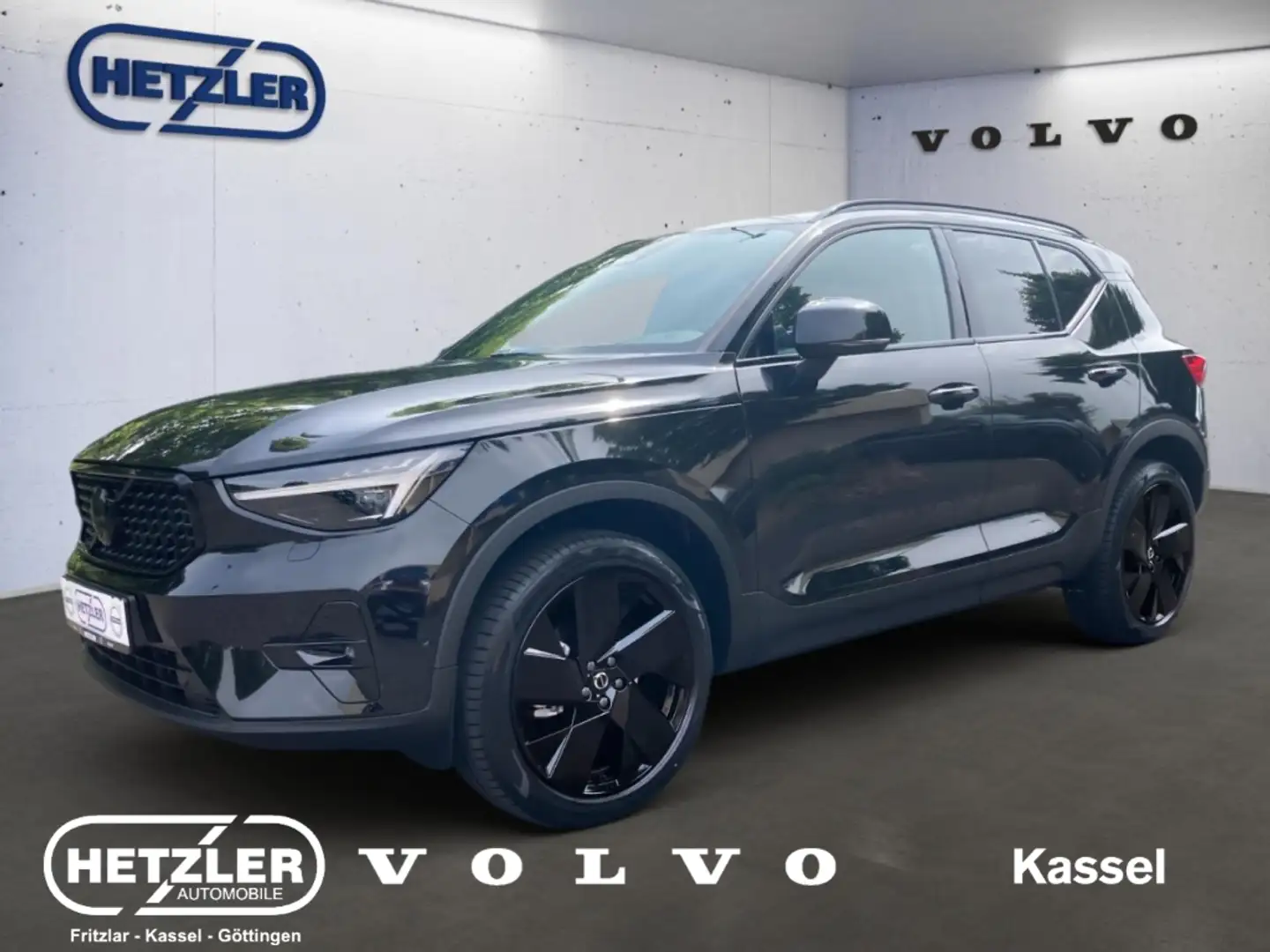 Volvo XC40 Ultra Black Edition 2WD B4 EU6e  DAB El. Panodach Schwarz - 1