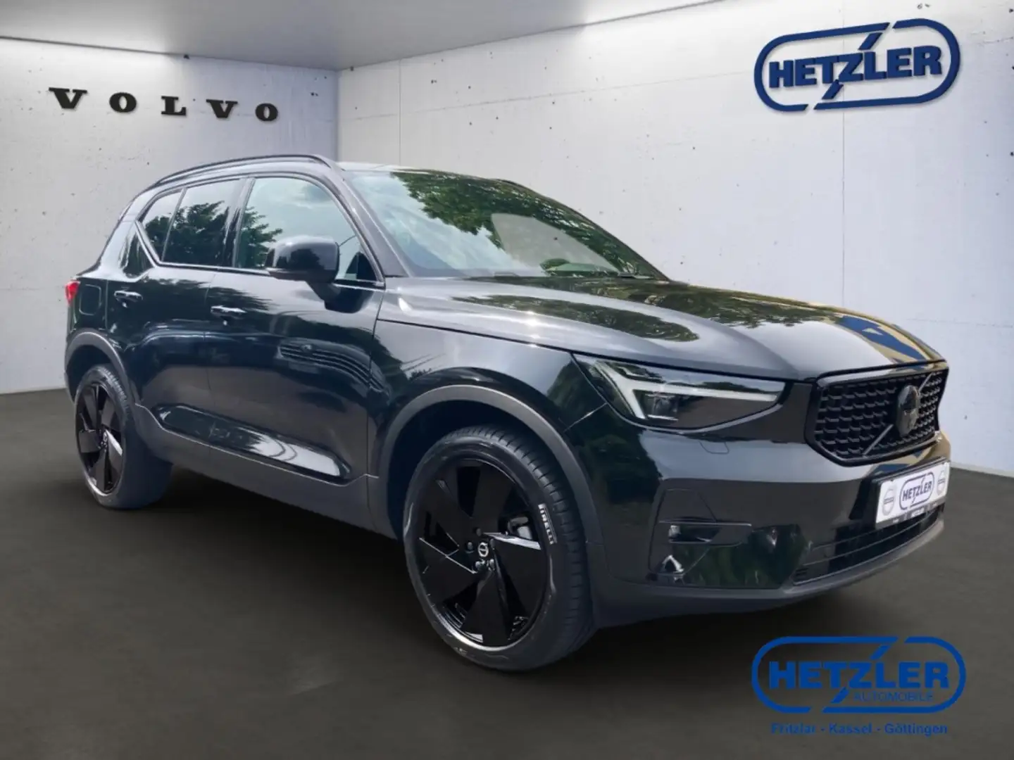 Volvo XC40 Ultra Black Edition 2WD B4 EU6e  DAB El. Panodach Schwarz - 2