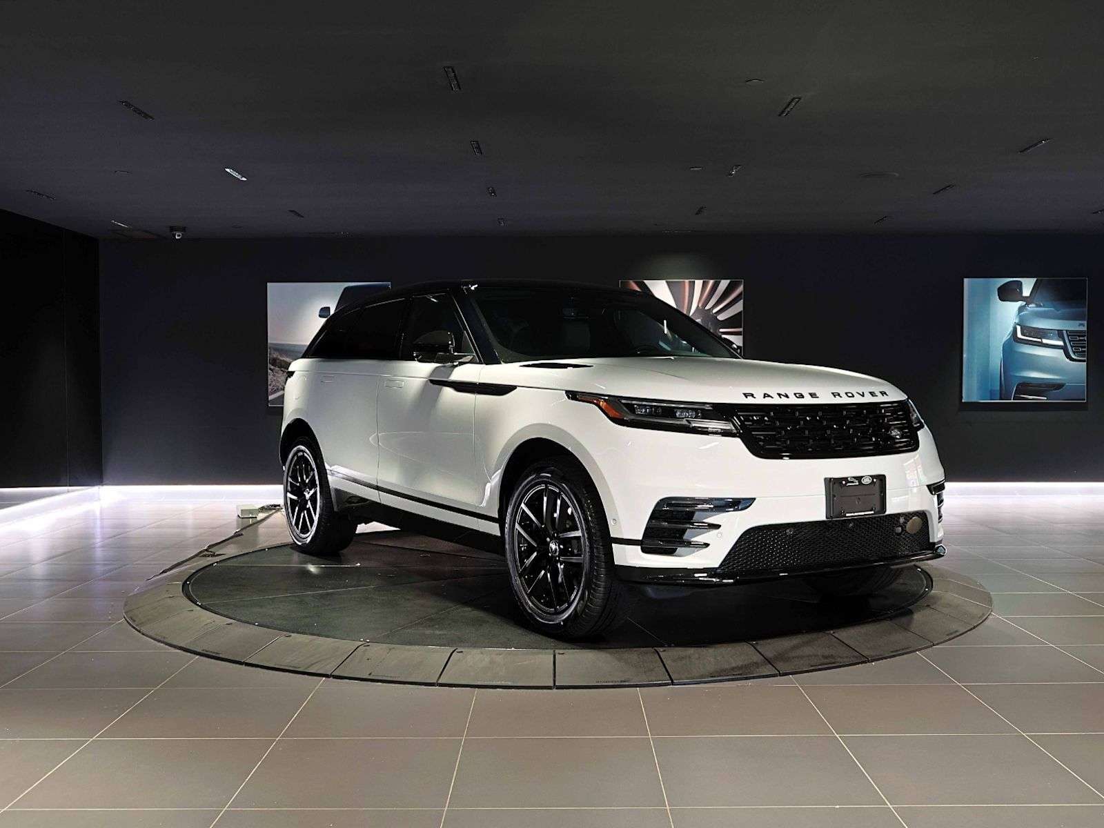 2026 Land Rover Range Rover Velar Dynamic SE | Sunroof | Navigation | Bluetooth | He — photo 1