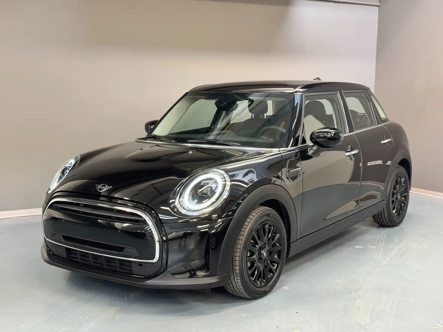 MINI One 5p 1.5 Essential 102cv Nero - 1