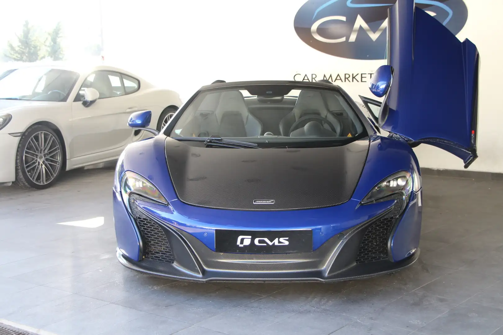 McLaren 650S Spider V8 3.8 650 ch Blau - 2