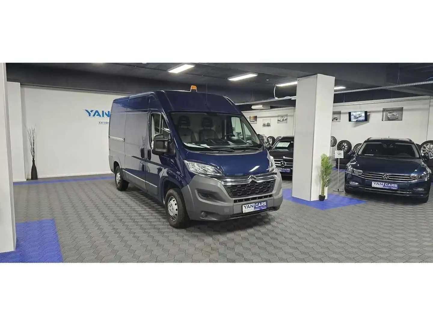 Citroen Jumper CLUB 35 L2H2 * 2.2 HDI * NAVI + CRUISE * Azul - 2