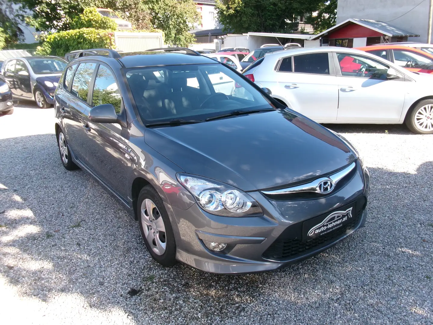 Hyundai i30 i30 CW 1,4 CVVT Europe blue drive Grau - 2