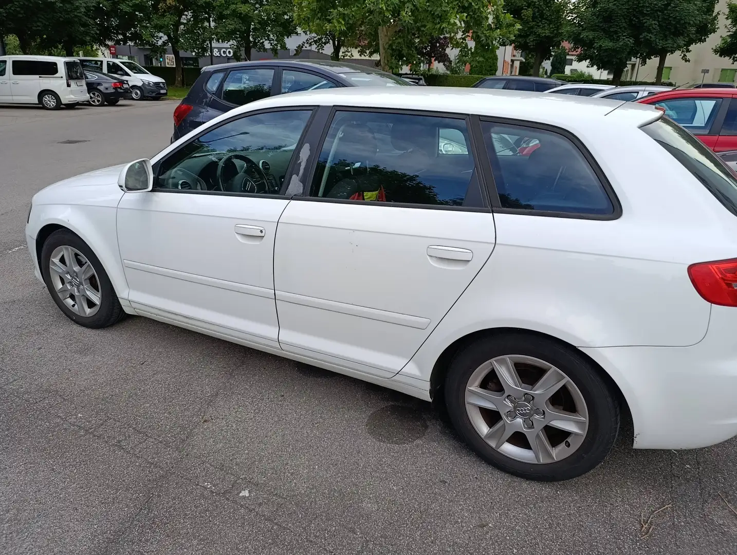 Audi A3 SB 1,6 Jubiläumsmodell Weiß - 2