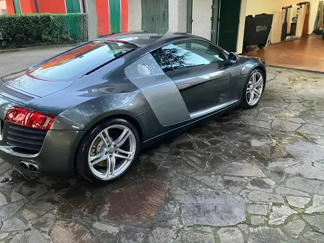 Audi R8 I 2007 Coupe Coupe 4.2 V8 quattro r-tronic