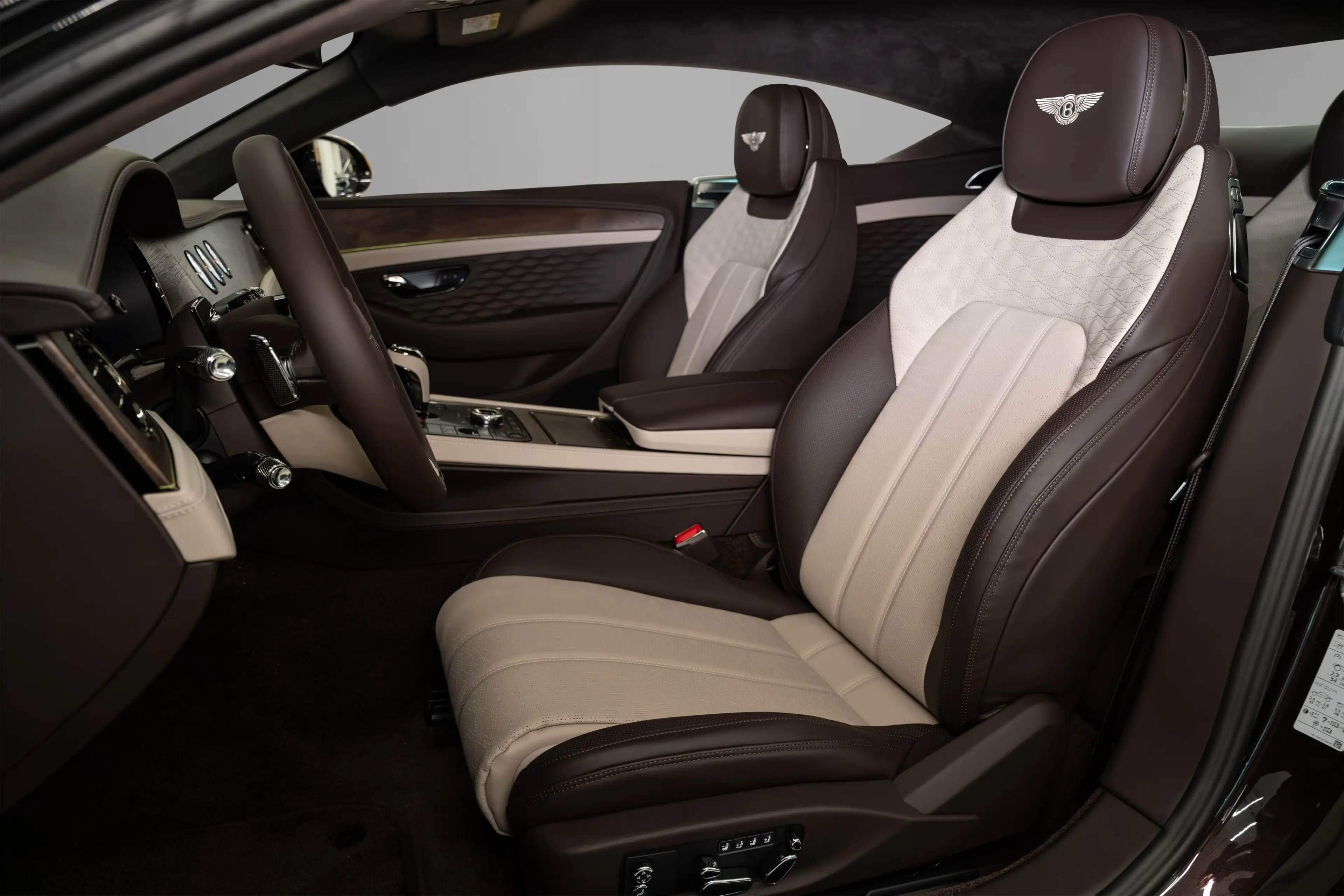 Bentley Continental GT S - B&O - Open Pore Walnut — photo 13