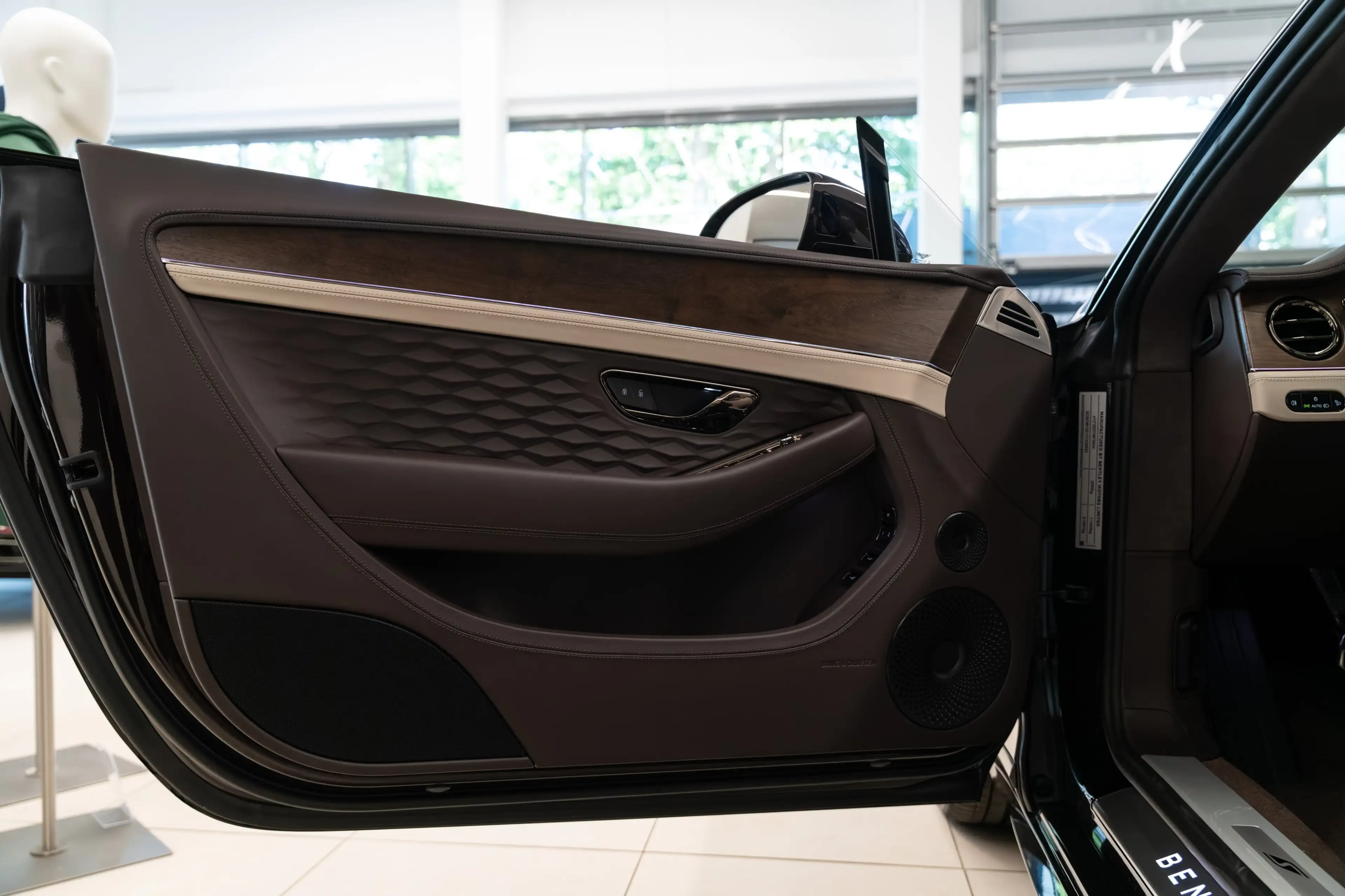 Bentley Continental GT S - B&O - Open Pore Walnut — photo 11