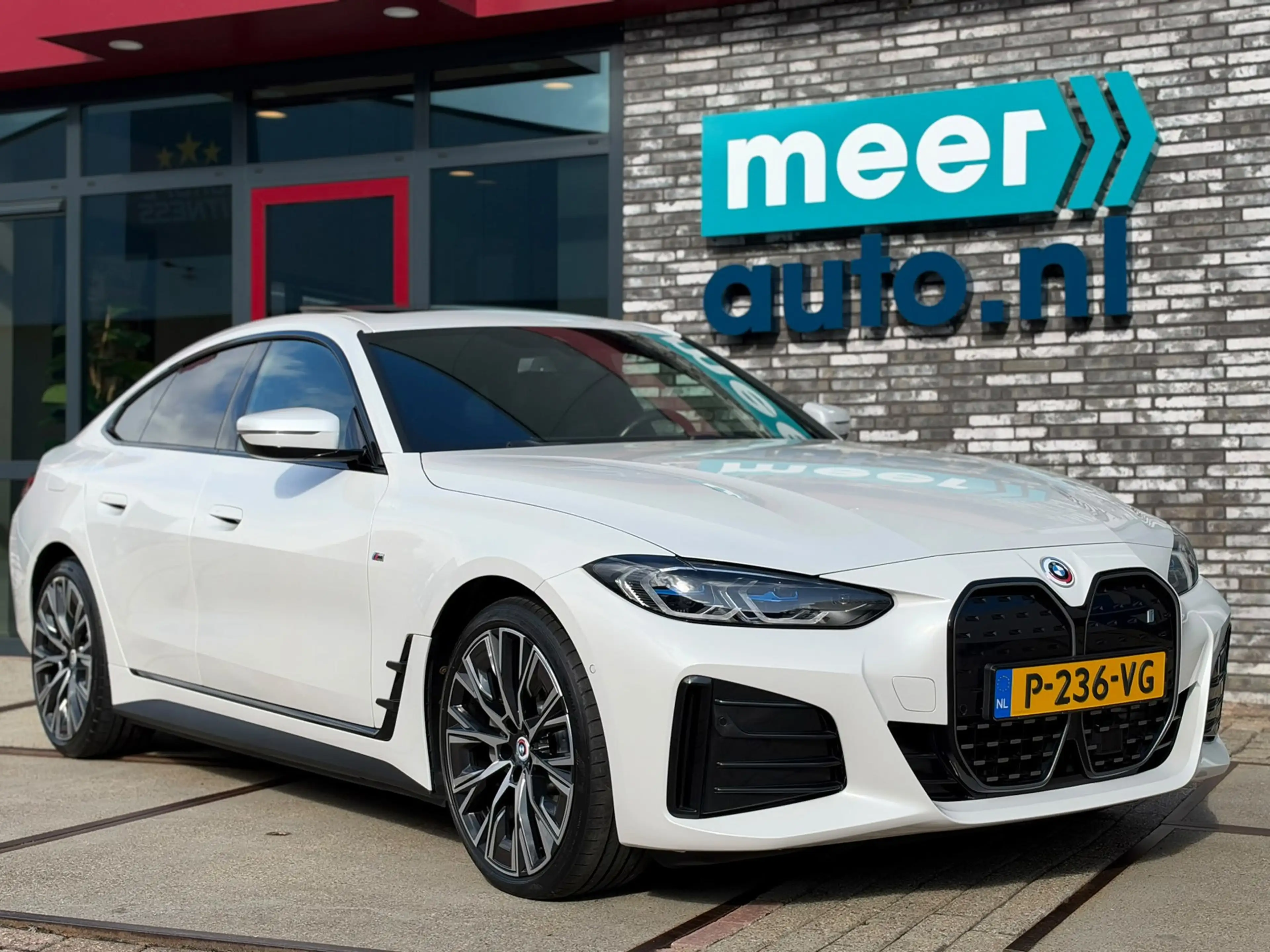BMW i4 40 High Executive M-SPORT SOH 96.4% l SCHUIFDAK l — photo 20