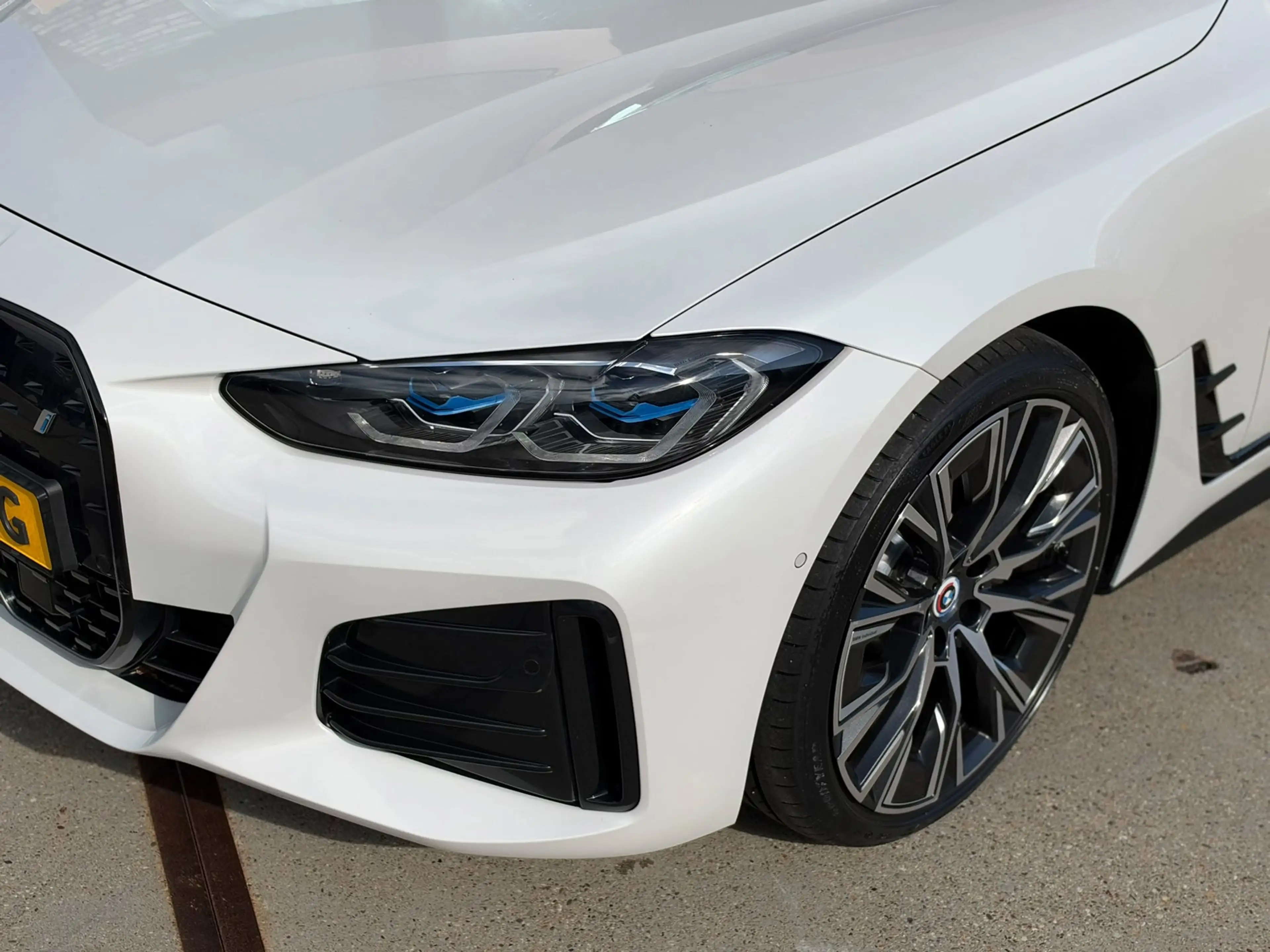 BMW i4 40 High Executive M-SPORT SOH 96.4% l SCHUIFDAK l — photo 30