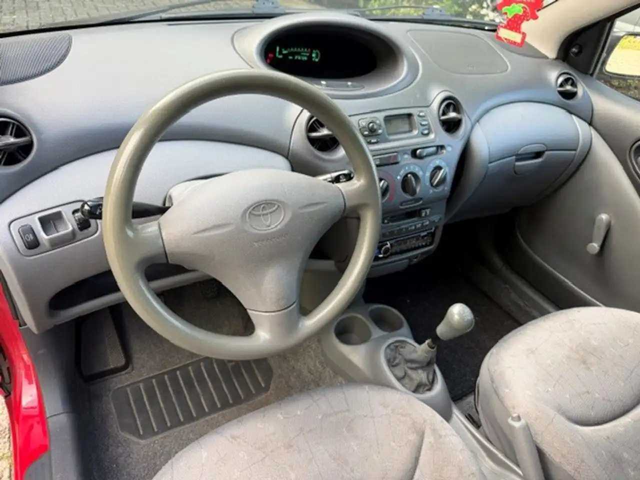 Toyota Yaris 1.0-16V VVT-i Terra / bj.2000 / airco / sportvelge, foto 6