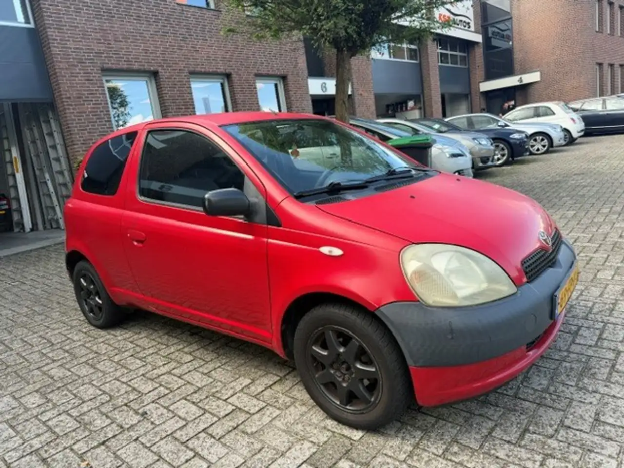Toyota Yaris 1.0-16V VVT-i Terra / bj.2000 / airco / sportvelge, foto 2