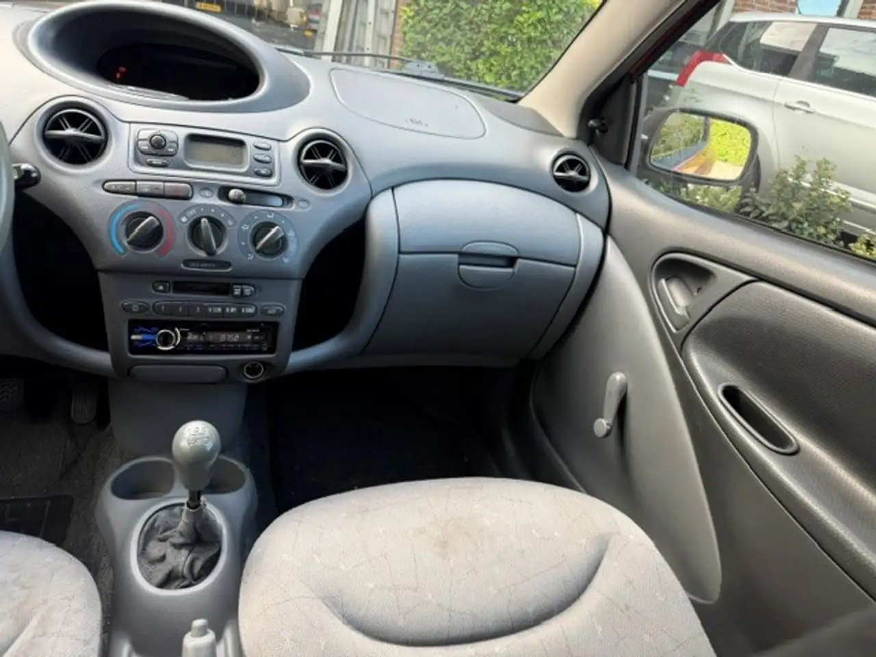 Toyota Yaris 1.0-16V VVT-i Terra / bj.2000 / airco / sportvelge, foto 12