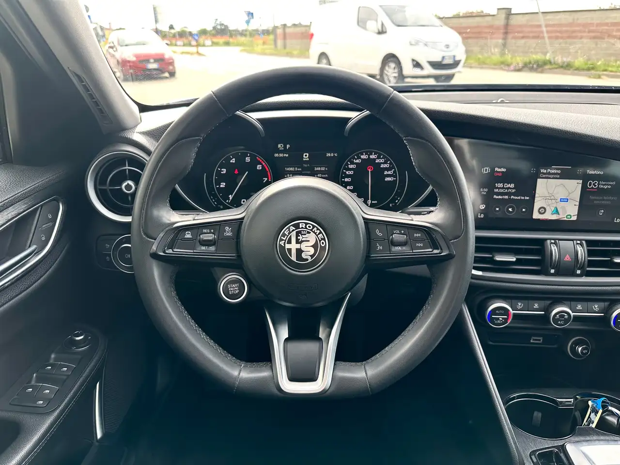 Alfa Romeo Giulia 2021 — фото 10