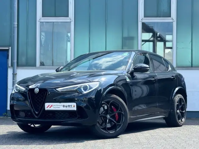 Alfa Romeo Stelvio Quadrifoglio Q4 NAVI KAMERA ALU SITZH