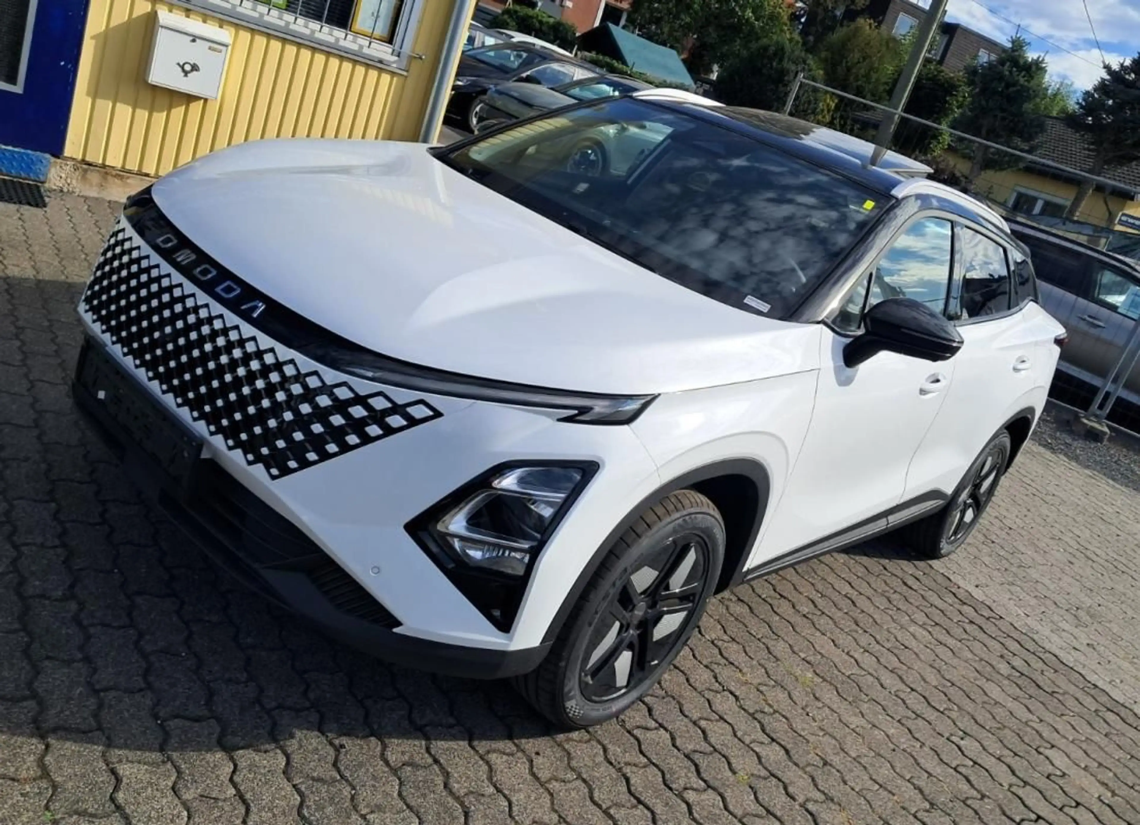 Omoda 5 165 kW 1.5 TGDI HEV Exclusive-Leder-SHZ-KLMATR — photo 6