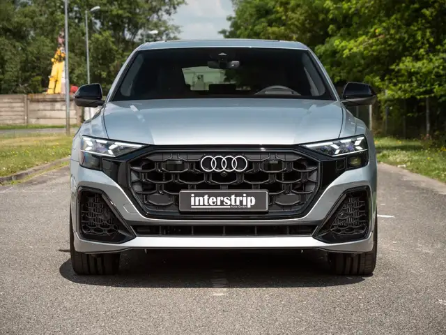 Audi Q8 view 2
