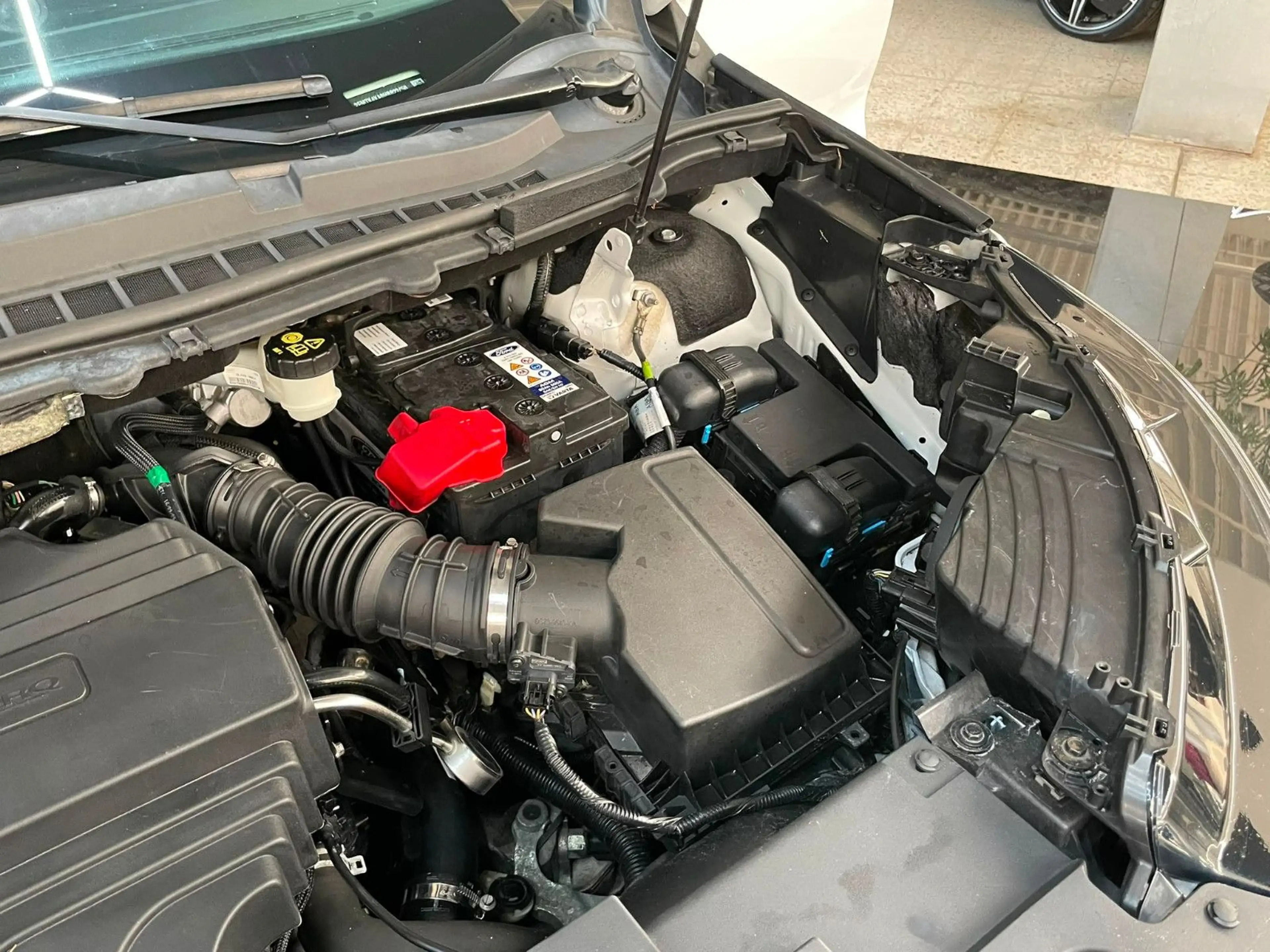 Ford Edge Titanium 4x4 / AHK / NAVI / 1.HAND / PANO — photo 33
