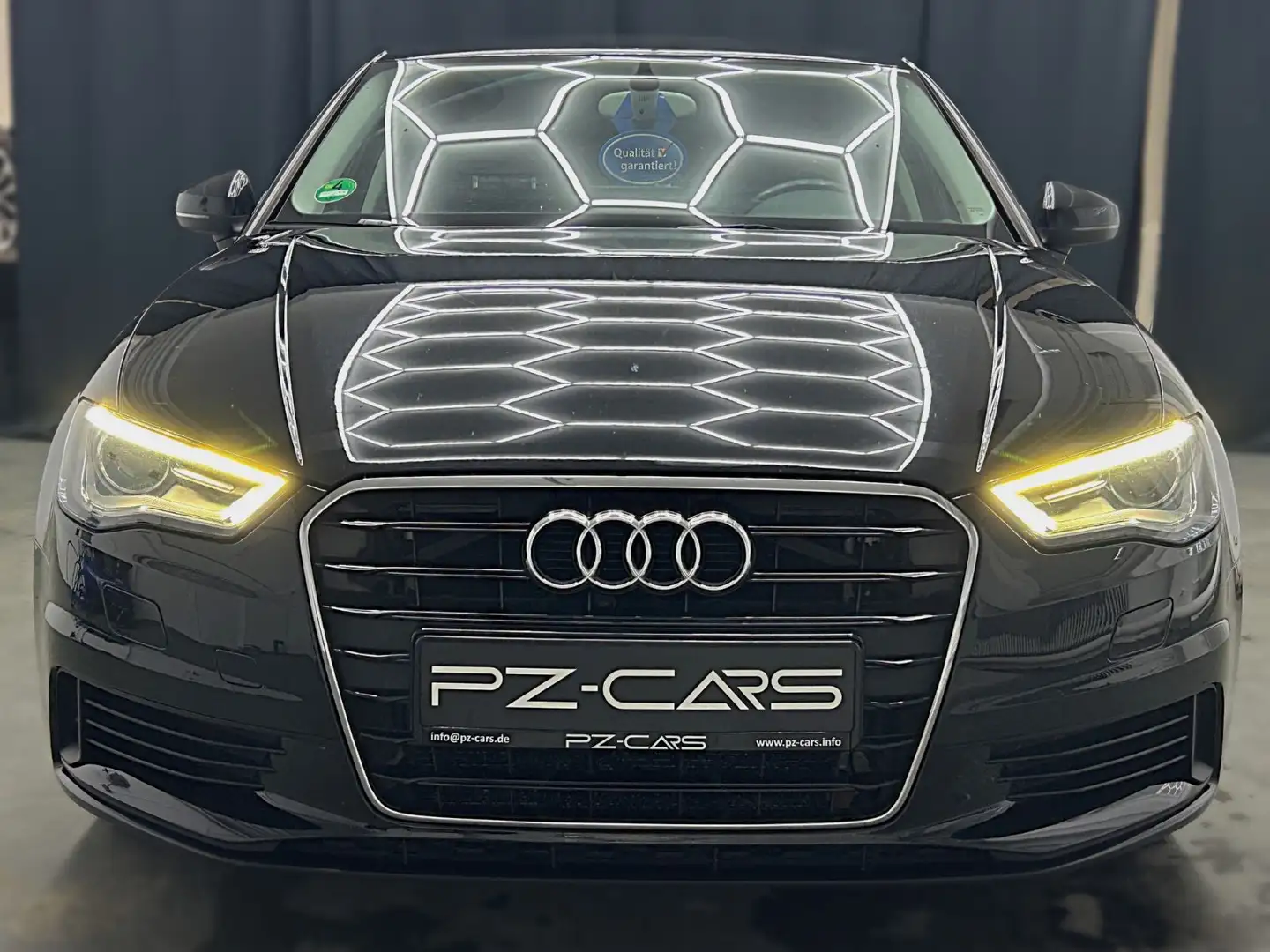 Audi A3 2.0 TDI Lim S-Tronic|Navi|Xen|SHZ|PDC|T-Leder Noir - 2