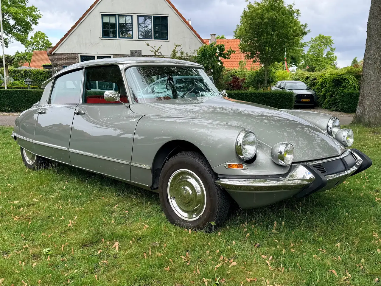 Citroen DS Citroën DS21 Pallas 1967 Half Automaat Geheel gerestaureerd, foto 3