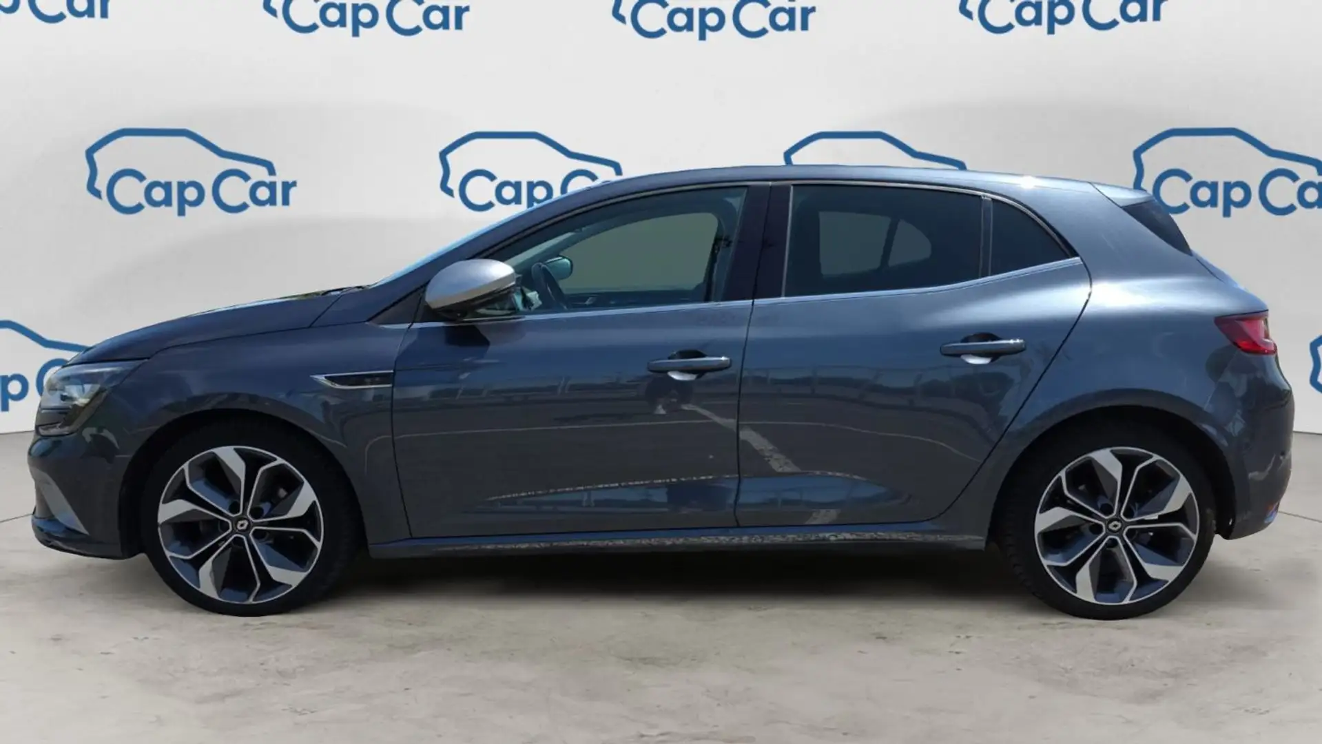 Renault Megane IV 1.3 TCe 140 GT Line - Entretien constructeur - 2