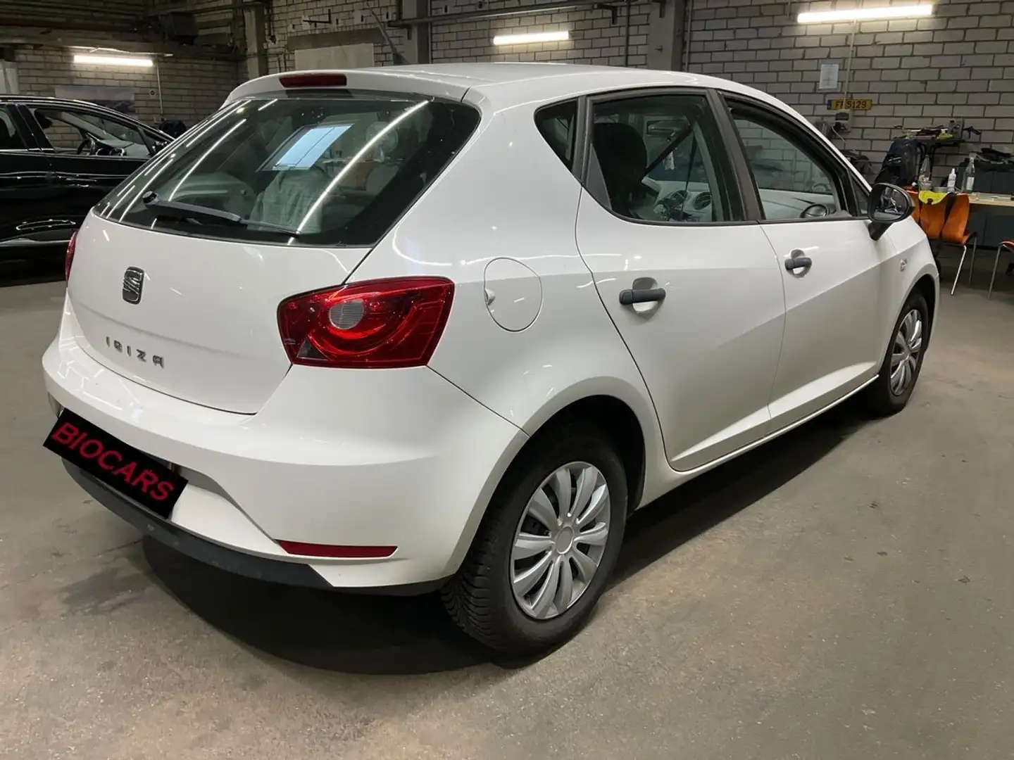 SEAT Ibiza 1.2 Reference Salsa Blanc - 2