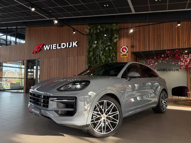 Porsche Cayenne Coupé 3.0 E-Hybrid Sportchrono | Sportuitlaat | 36