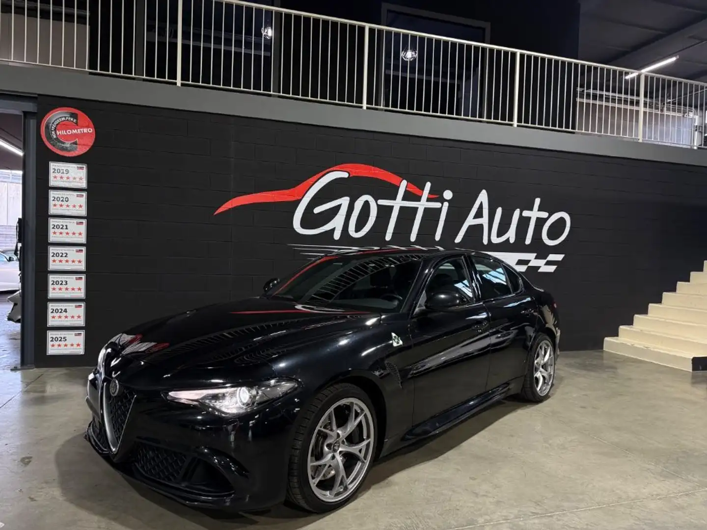 Alfa Romeo Giulia IVA ESPOSTA UNICO PROPRIETARIO Nero - 1